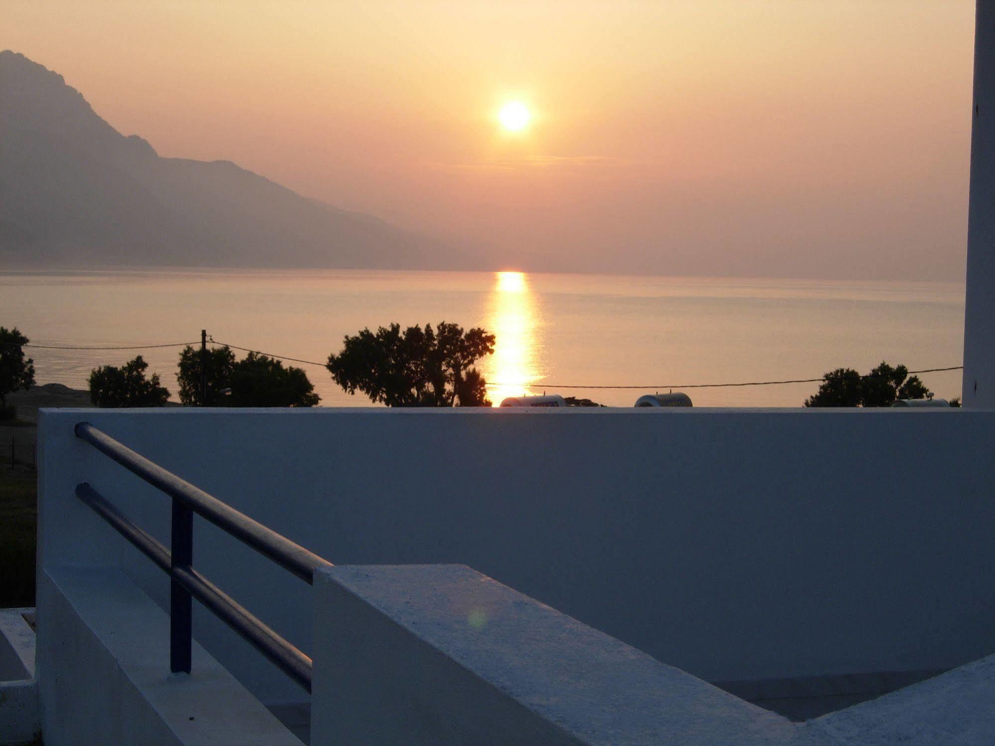 Aparthotel Philippos & 3*