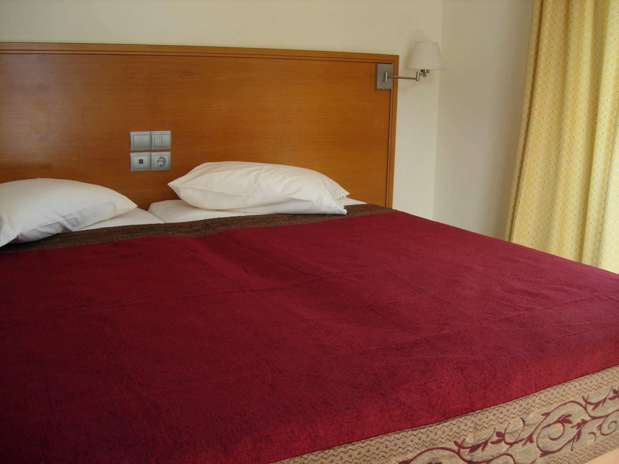 Philippos & Aparthotel